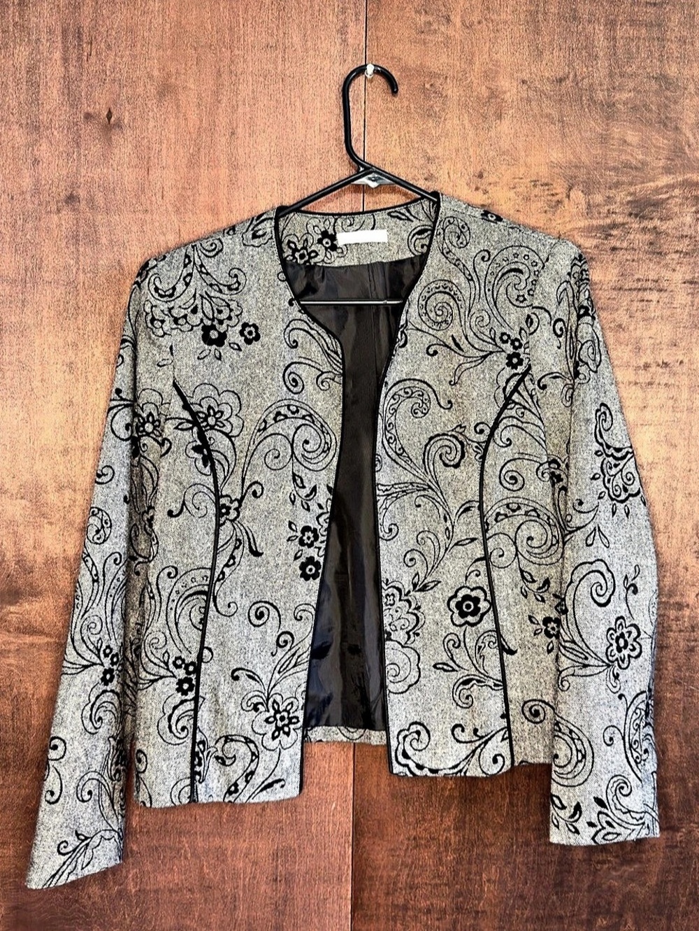 Dressbarn Women’s Gray Black Floral Paisley Open Front Blazer Jacket